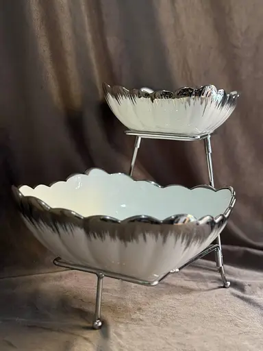 Двухъярусная фруктовница фарфорова на металлической подставке 15x20 см Белый - фото 3