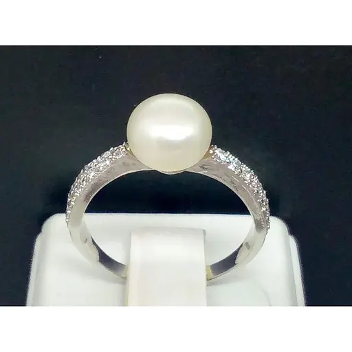 Серебряное кольцо Qvaliz с жемчугом и фианитами. 901-00290-10 19 - фото 4