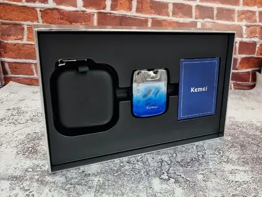 Электробритва Kemei KM-C30 (компактная, с жестким кейсом, USB-зарядка) - фото 2
