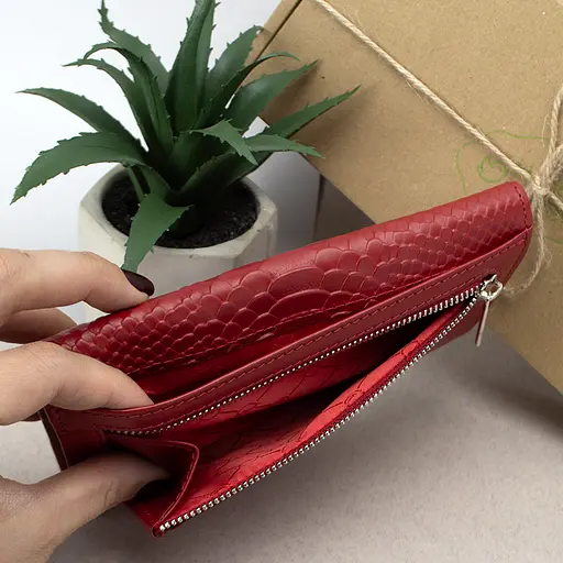 Кошелек женский кожаный Leona красный питон - фото 6