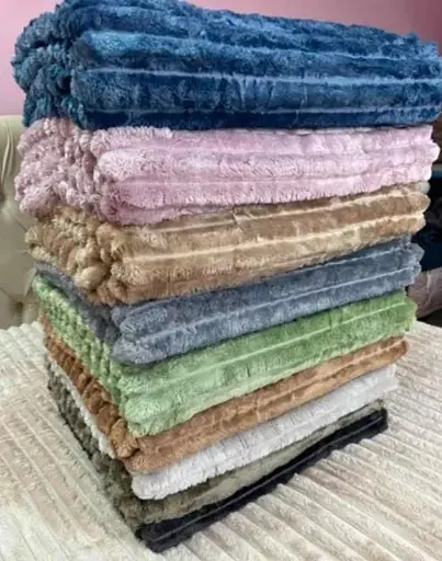 Плед Королевский шарпей Молочный мягкий плед в полоску 1.80-2.20м - фото 1