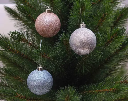 Ялинкові кульки Chomik пластикові блакитний + рожевий + сріблястий 6 см 6 шт. (GIF0577) - фото 4