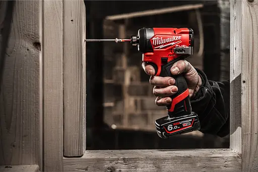 Гвинтоверт ударний акумуляторний Milwaukee M12 FID2-202X 12В АКБ 2х2 А/год 0-4000 об/хв 170 Нм 1/4" ЗП C12C жилет кейс - фото 4