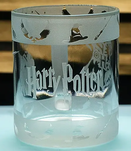 Кружка 320 мл "Гаррі Поттер" з гравіюванням  Матова скляна чашка Хогвартс  Подарунок фанату магічного світу - фото 1