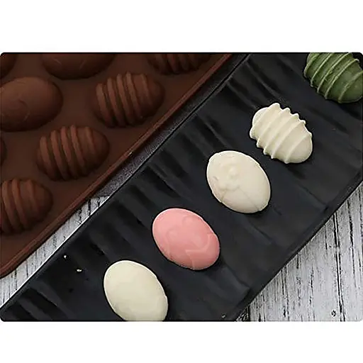 Силіконова форма на планшеті для цукерок, шоколаду, міні тортиків, желе та випічки "Пасхальні яйця", 15 комірок Зелений 88124 - фото 4