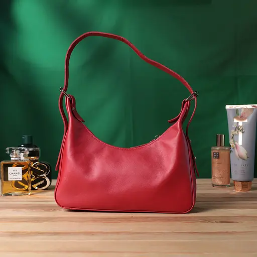 Сумка багет Shvigel с регулируемым ремнем из гладкой натуральной кожи 26х13х6.5 см sum0027029 - фото 9