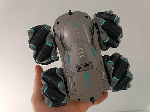 Радиоуправляемая машина Stunt Elves. Разворот на 360. Оборотень трюковый. Вездеход на пульте. Серебристый - фото 5