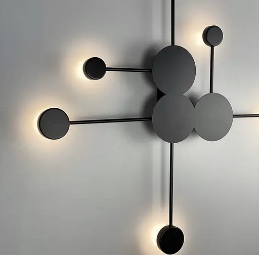 Мінімалістичний світлодіодний світильник на 6 плафонів в чорному кольорі Арт. WJ 013/6 BK Line F - фото 3