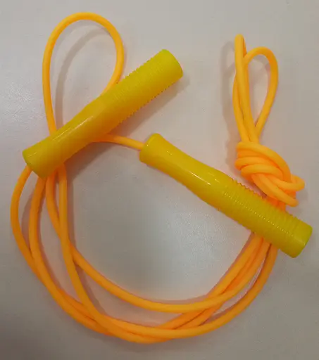 Скакалка С 34147 цветная, длина 250см, толщина 4,1мм (6900067341471) Жёлтый - фото 1