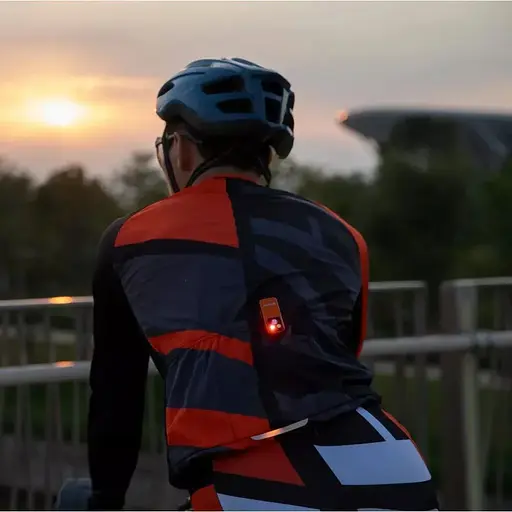 Ліхтар Olight Oclip Pro Orange - фото 6