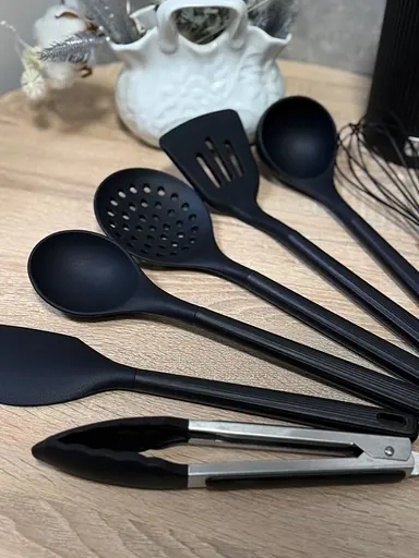 Набір кухонного приладдя Magio MG-1128 із підставкою 8 предметів Чорний - фото 4