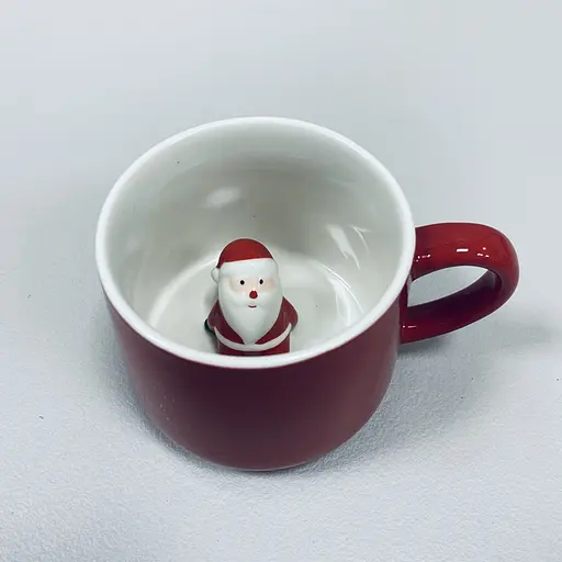 Новорічна кружка Olens 102-1021 керамічна Сюрприз Дід мороз 350 мл Червона - фото 3