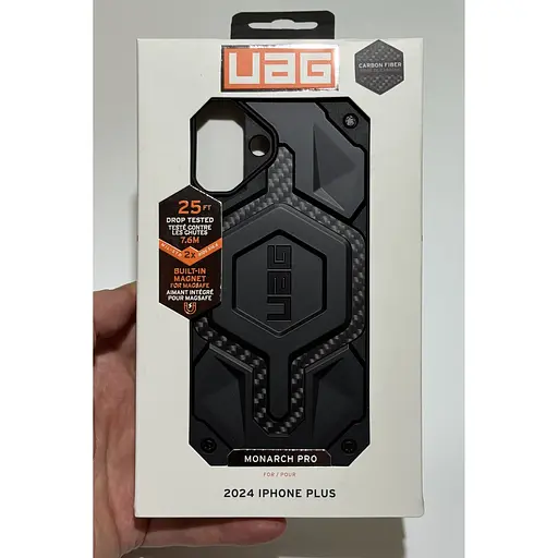 Оригинальный противоударный чехол UAG Monarch Pro MagSafe для iPhone 16 Plus Carbon Black 114455114242 - фото 3