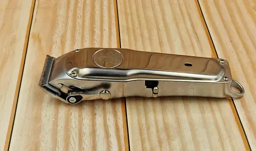 Металлическая машинка для стрижки VGR V-035 (Профессиональная серия, в кейсе) - фото 4