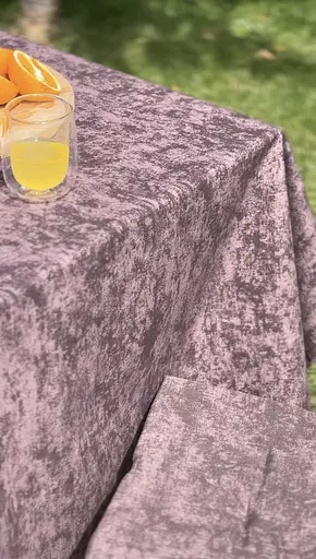 Водовідштовхувальна скатертина Мармур шоколад 180х130 см