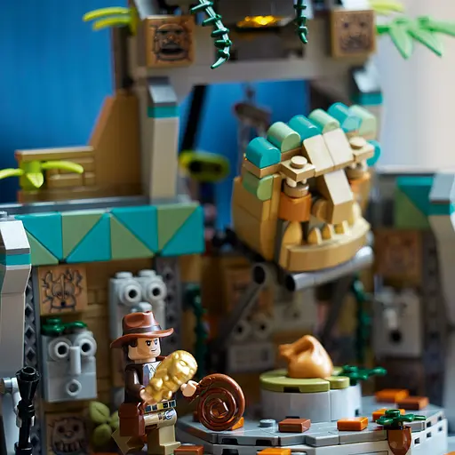 Конструктор LEGO Indiana Jones Храм Золотого Ідола, 1545 деталей (77015) - фото 7