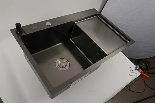 Кухонна мийка СМ 78x50 L PVD чорна Platinum Handmade (круглий сифон 3.0/0.8), Чорний - фото 2