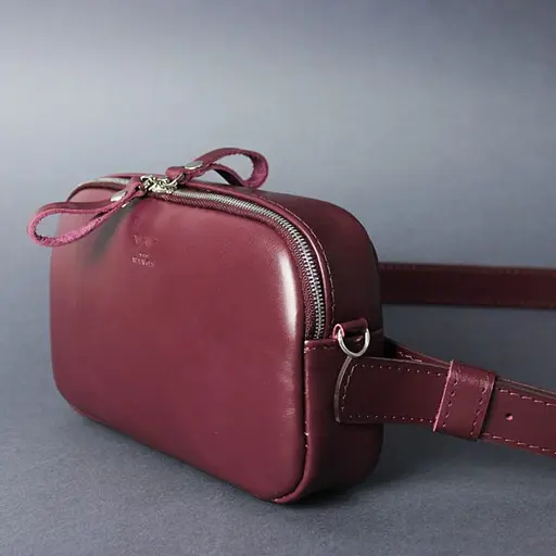 Жіноча шкіряна сумка поясна / кроссбоді Holly бордова - фото 2