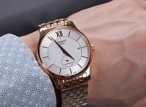 Часы Tissot Tradition Automatic Small Second T063.428.33.038.00 - фото 2