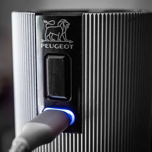 Мельница для соли Peugeot Line U'select 15 см электрический серебристо-серый (4313100) - фото 11