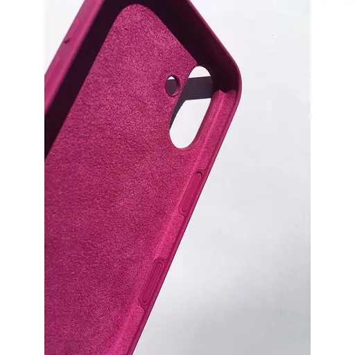 Оригинальный силиконовый чехол Apple Silicone Case MagSafe для iPhone 16 (6.1") Fuchsia MYY53ZM/A - фото 7
