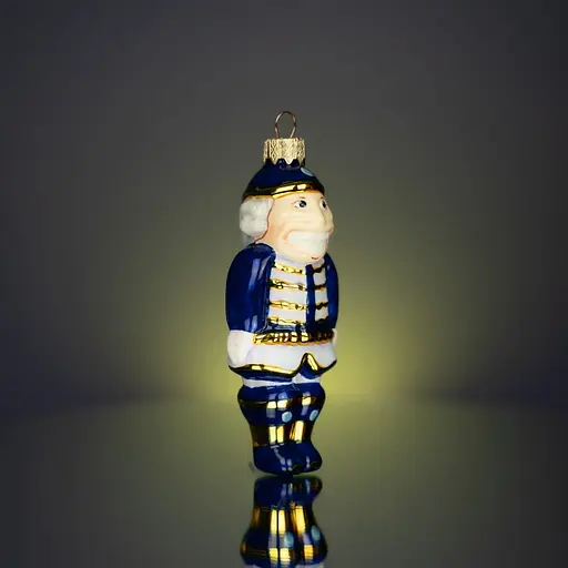 Ялинкова прикраса Різдвяні історії Лускунчик різдвяний скло (4820001045789) - фото 3