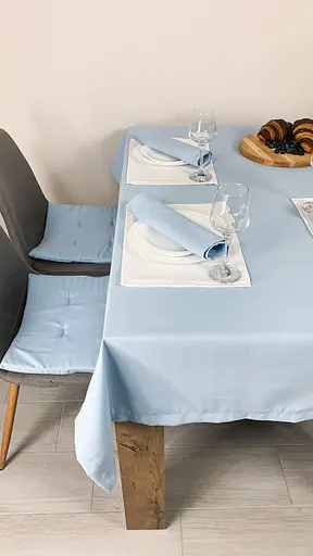 Водовідштовхувальна скатертина однотон 160х120 см Блакитний - фото 3