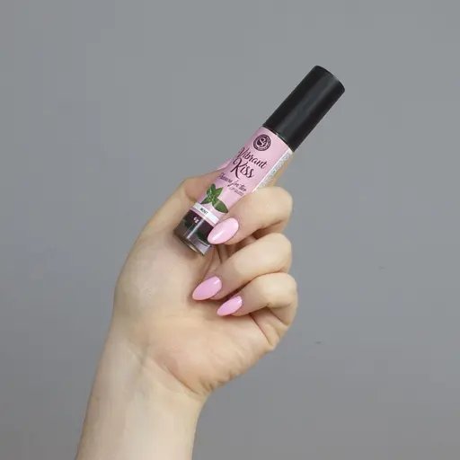 Блеск для губ Scala Lip Gloss Vibrant Kiss мята 6 г - фото 3