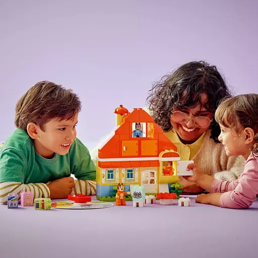 Конструктор LEGO DUPLO Bluey Семейный дом Блуи с игрой на запоминание 83 детали (10459) - фото 6