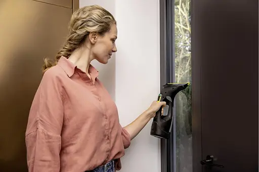 Пилосос віконний Karcher WV 5 Plus автон. робота до 35 хв чорний - фото 6