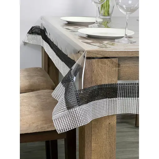 Скатертина силіконова з чорно-срібною стразовою стрічкою 370х110 см