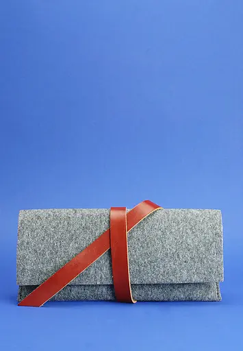 Тревел-кейс 1.0 из фетра с коричневыми кожаными вставками - фото 2