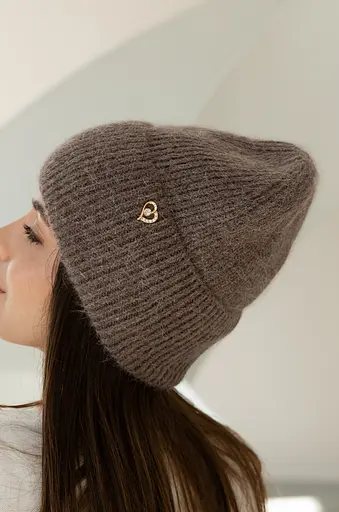 Теплая женская шапка Ангора Сердечко с флисовой подкладкой Коричневый - фото 3