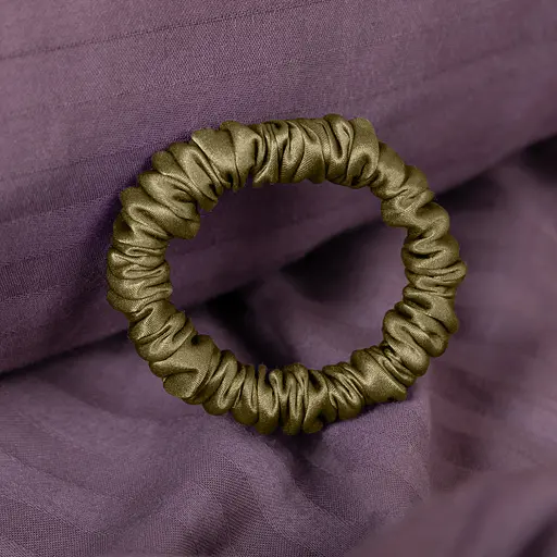 Шовкова резинка для волосся Чумацький Шлях підвищеної еластичності та міцності Розмір S в Подарунковій упаковці Хакі (1209-02) - фото 4