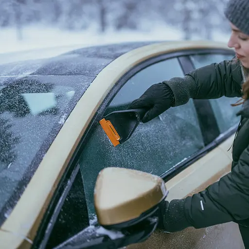 Скребок для льоду пластиковий Fiskars Solid 9 см (1078497) - фото 2