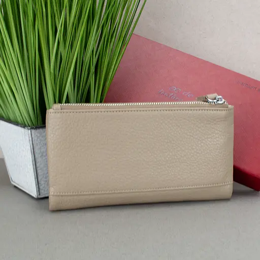 Гаманець жіночий шкіряний De Esse  LC68900-98 на магніті бежевий - фото 3