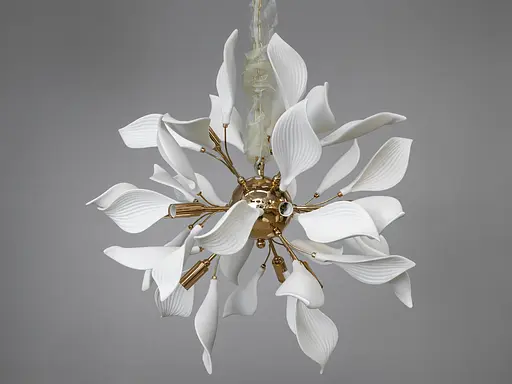 Декоративная подвесная люстра с фарфоровыми элементами, 12 ламп, золото. - фото 2