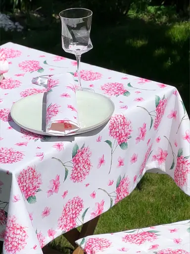 Водоотталкивающая Скатерть с 3D принтом Гортензия 340х140 см (+ 7 салфеток 30х40) Розовая