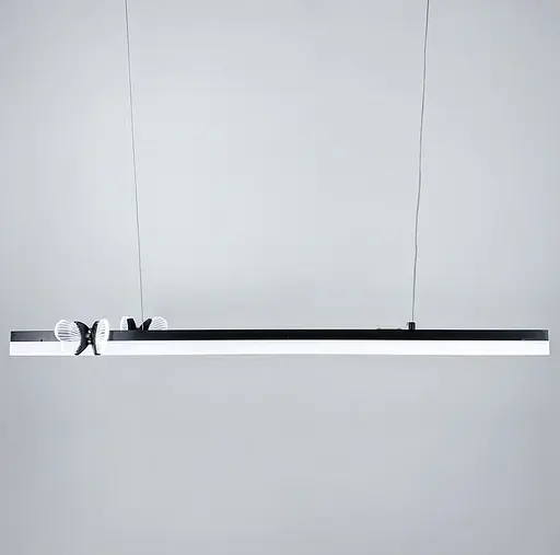 Светодиодная удлиненная люстра с бабочками в черном корпусе Line.F C 18-1000 BK - фото 3