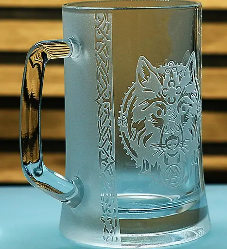 Пивний келих 660 мл Руни Вовк з гравіюванням, подарунок для фаната  скандинавського стиля - фото 2