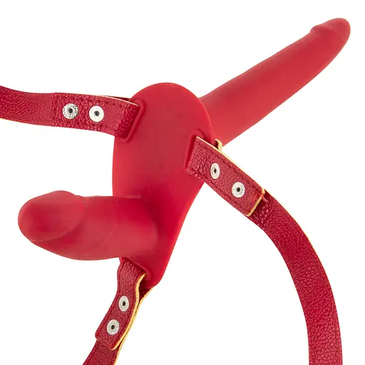 Двойной страпон Fetish Tentation Strap-On With Double Dildo 15 см красный - фото 3