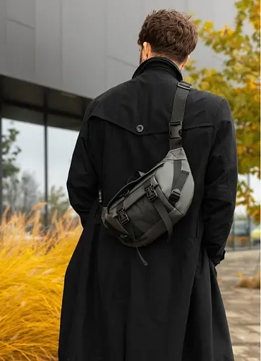 Большая мужская сумка бананка Sambag DynamicDart графитовая 38×21×7 см (80411009m) - фото 7