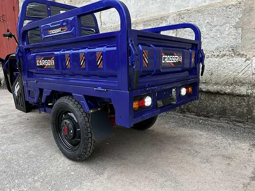 Грузовой электроскутер-самосвал трехколесный CROSSER Cargo 13" (1500W 60V, 32Ah) Синий - фото 2