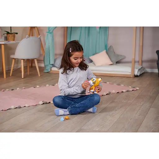 Ігровий набір Simba Pamper Petz Тигреня, що п'є і писає з кольоровою лапкою 3 аксесуарів-сюрпризу (5953575) - фото 9