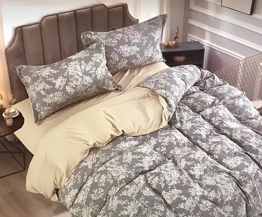 Постельное белье сатин Laura-Grand 17 евро комплект с 4 наволочками Бежевый с узорами - фото 1