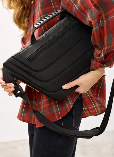 Женская сумка-бананка под ноутбук Sambag Urban Laptop черно-оранжевая 46×26 см (51411129) - фото 5