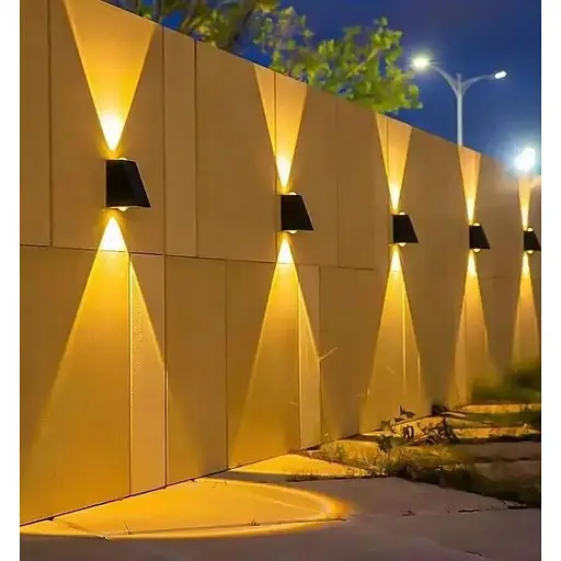 Світильник B-LED світлодіодний настінний на сонячній панелі