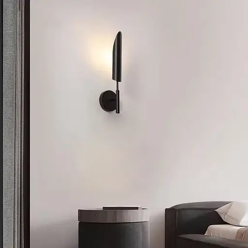 Бра в черном корпусе с металлическим удлиненным плафоном Line F Арт. W1825/1 BK - фото 1