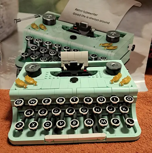 Конструктор печатная машинка Zhegao коллекция ретро для детей и взрослых 820 деталей - фото 6