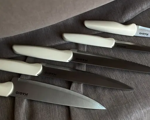 Универсальный набор 5 кухонных ножей нержавеющая сталь с подставкой бакелит для кухни Magio MG-1125 Бежевый - фото 2